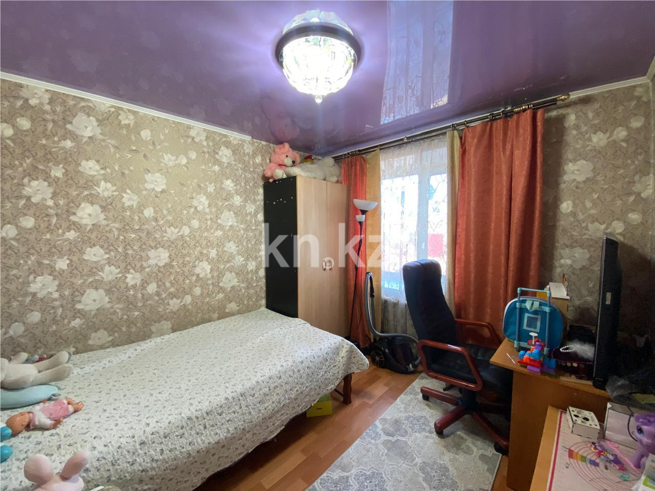 Продажа 4-комнатной квартиры, 97 м², ул. Космонавтов в Караганде - фото 4