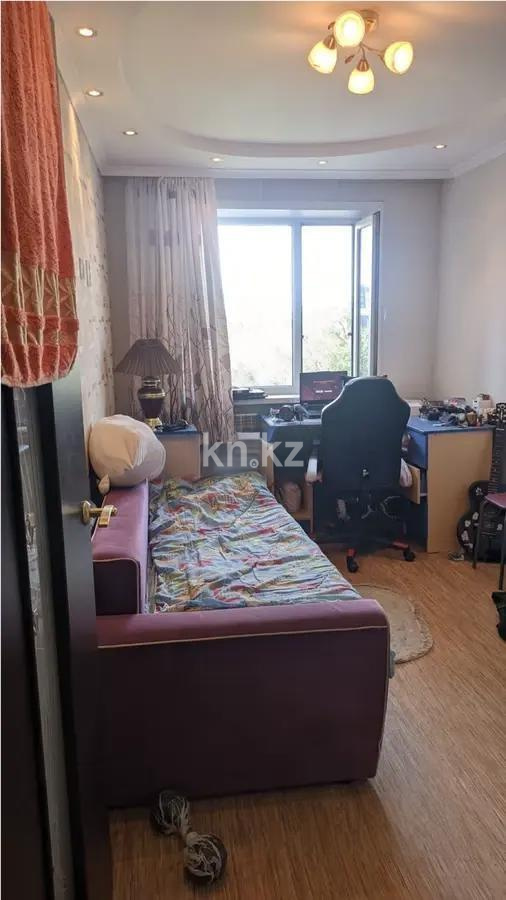 Продажа 3-комнатной квартиры, 60 м², ул. Муканова, дом  28 в Караганде - фото 4