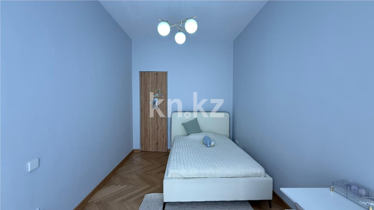 Продажа 5-комнатной квартиры, 155 м², ул. Жошы хана в Астане - фото 12