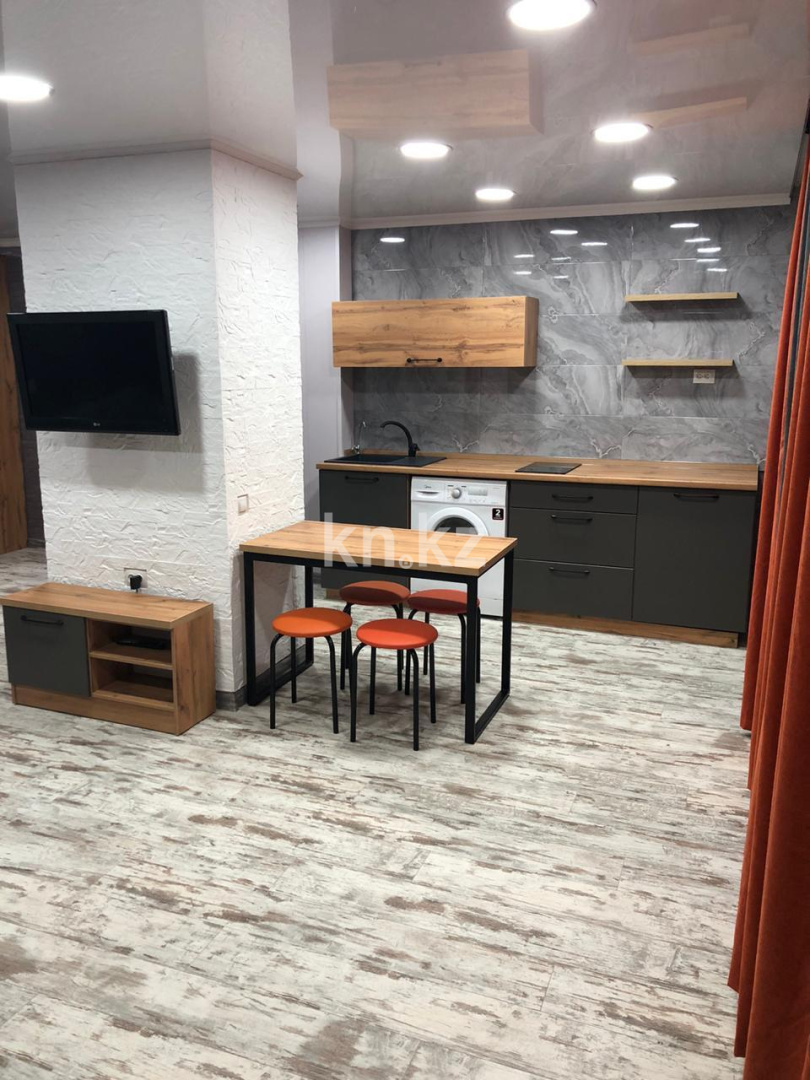 Аренда 1-комнатной квартиры посуточно, 45 м², ул. Набережная Славского, дом  48 в Усть-Каменогорске - фото 5