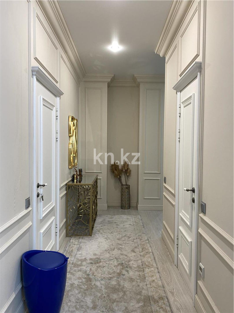 Продажа 3-комнатной квартиры, 135.2 м², ул. Байтурсынова в Астане - фото 20