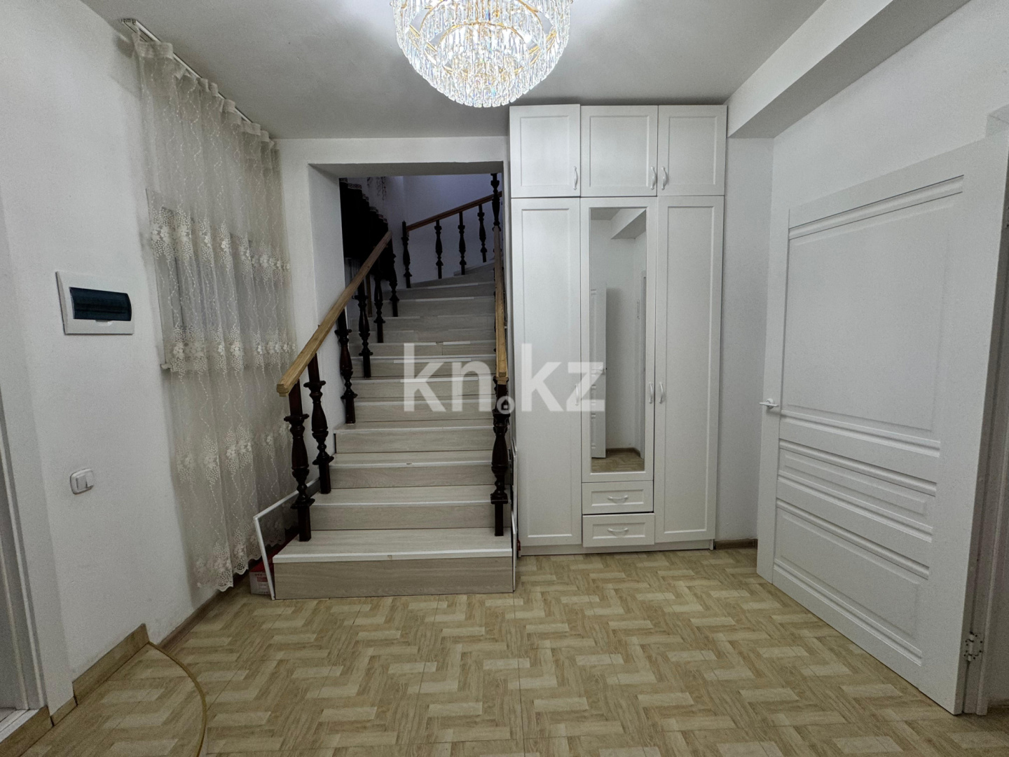 Продажа 6-комнатного дома, 343 м², ул. Карибжанова в Караганде - фото 17