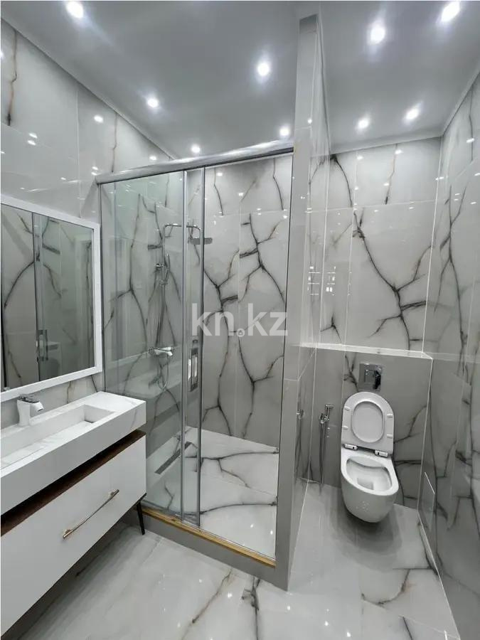 Продажа 2-комнатной квартиры, 62 м², пр. Аль-Фараби, дом  105 в Алматы - фото 3