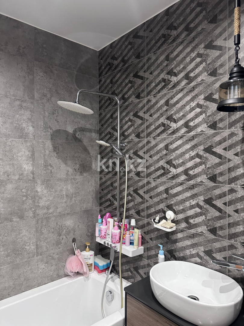 Продажа 3-комнатной квартиры, 78.9 м² в Караганде - фото 26