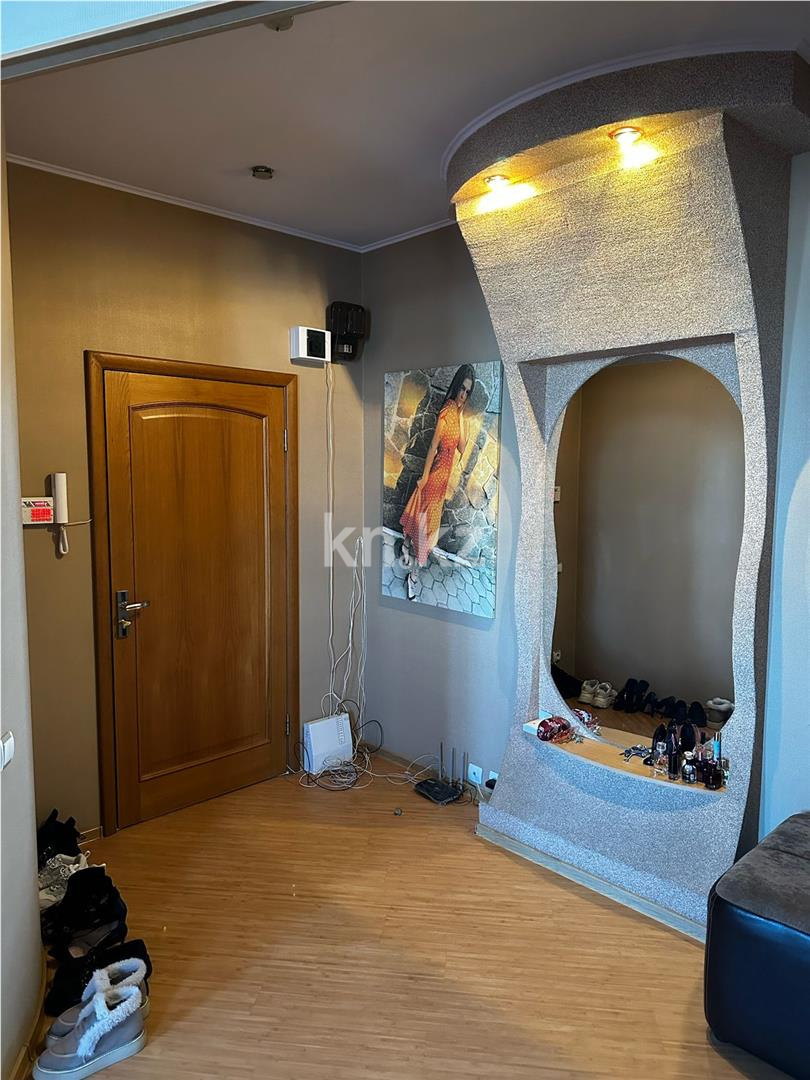 Продажа 3-комнатной квартиры, 77 м², пр. Республики в Темиртау - фото 9