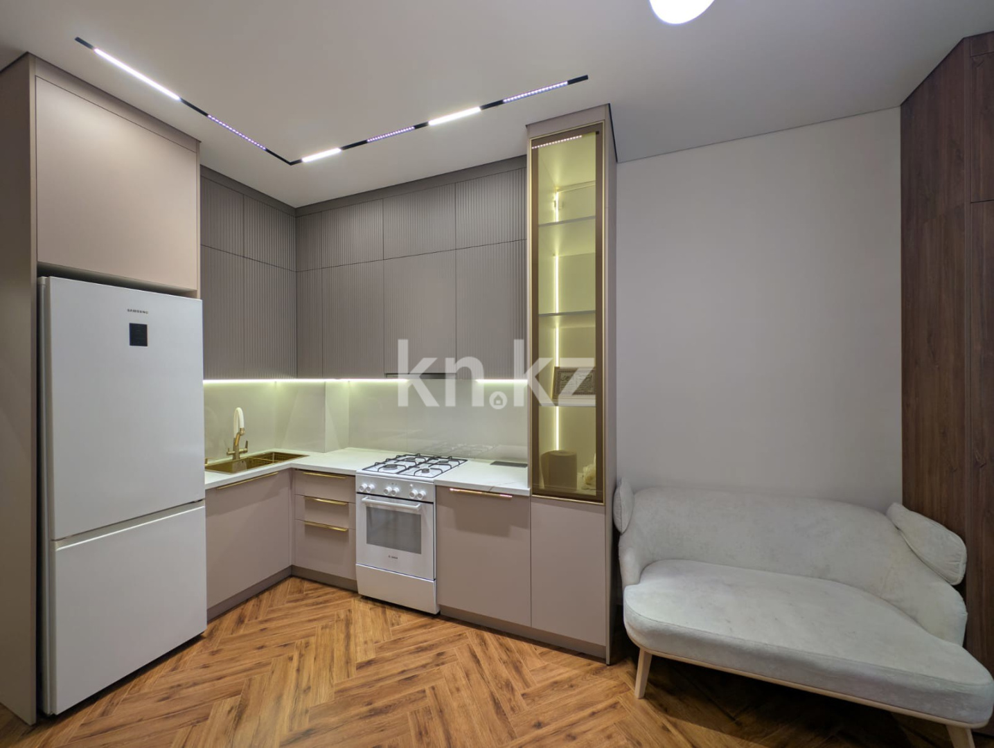 Продажа 2-комнатной квартиры, 80.3 м² в Уральске - фото 13