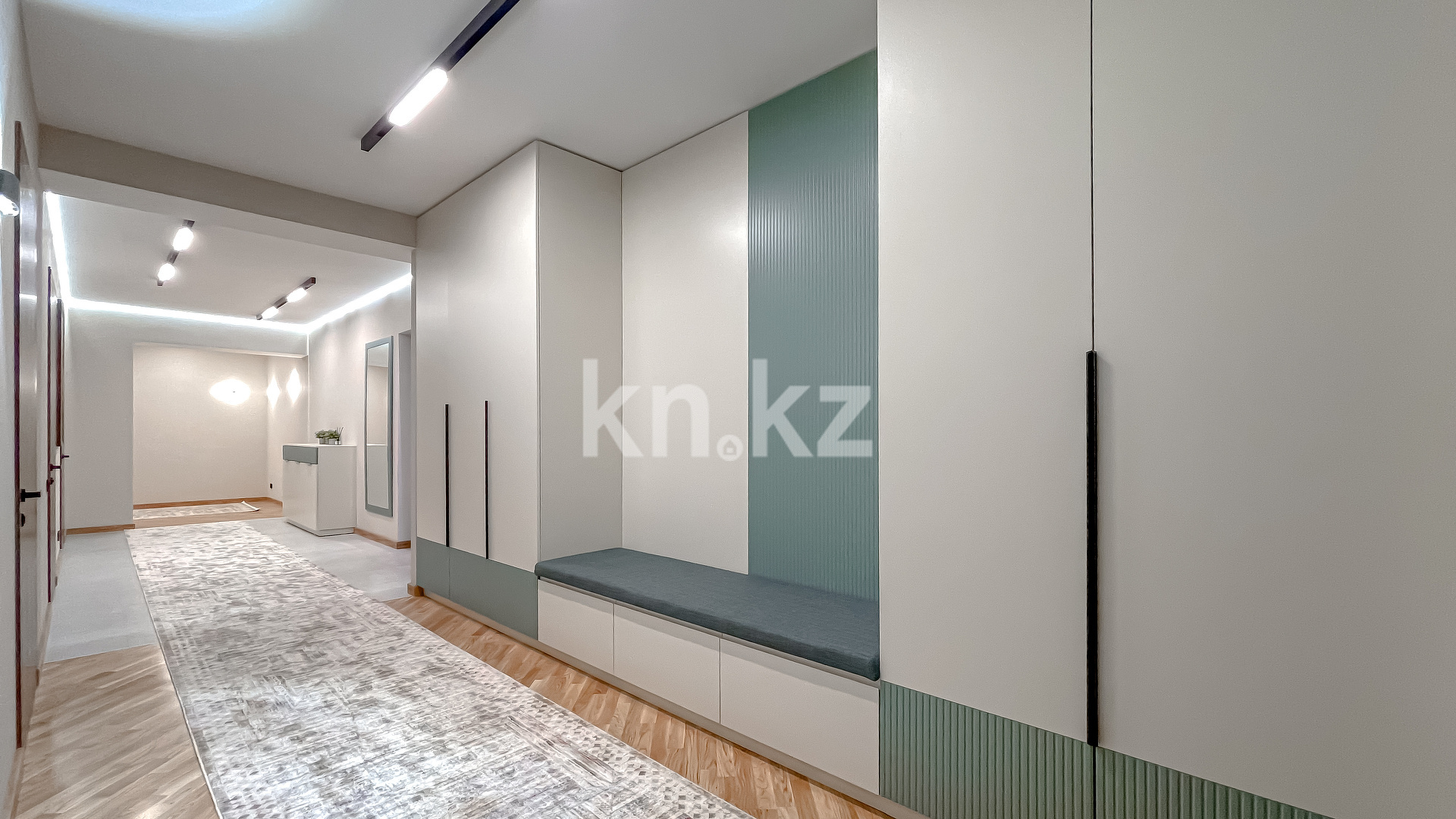 Продажа 3-комнатной квартиры, 215 м² в Алматы - фото 30