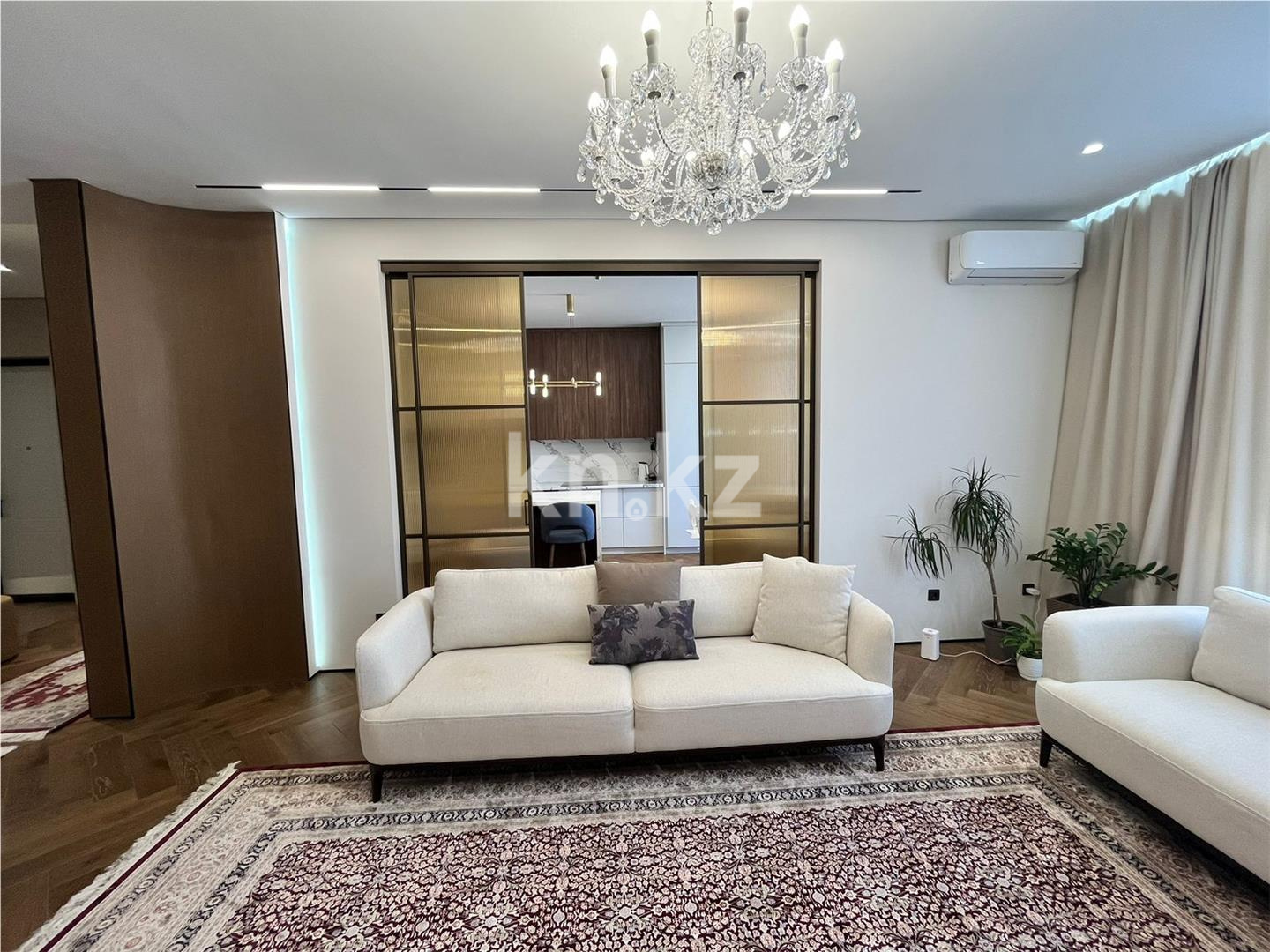 Продажа 4-комнатной квартиры, 130 м² в Астане - фото 4