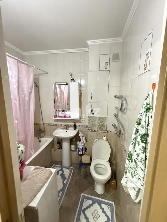 Продажа 1-комнатной квартиры, 40 м², ул. Радостовца, дом  152/1 в Алматы - фото 2