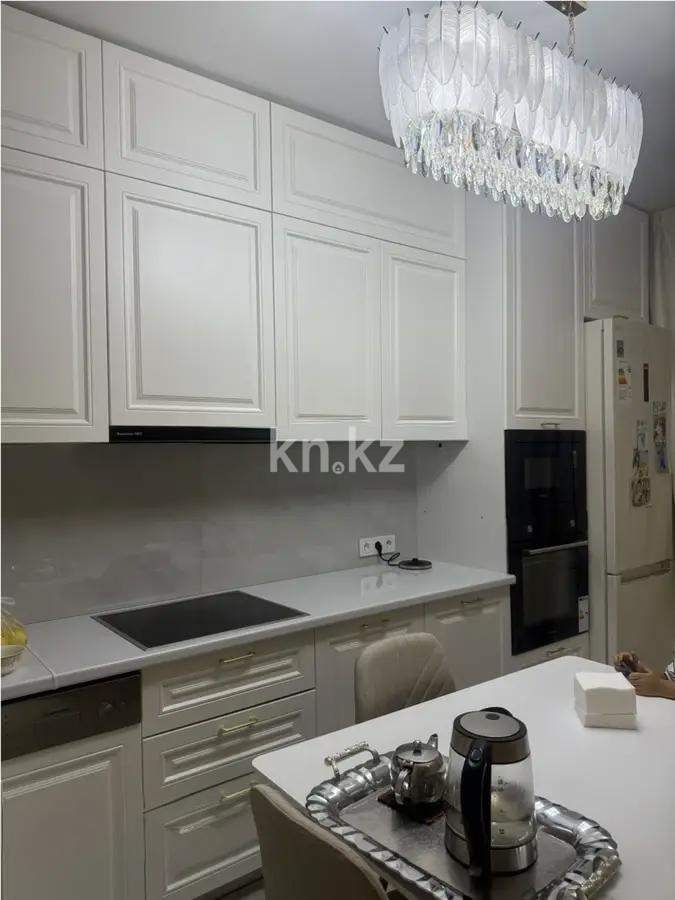 Продажа 2-комнатной квартиры, 74 м², ул. Торайгырова, дом  25/1 в Алматы - фото 2