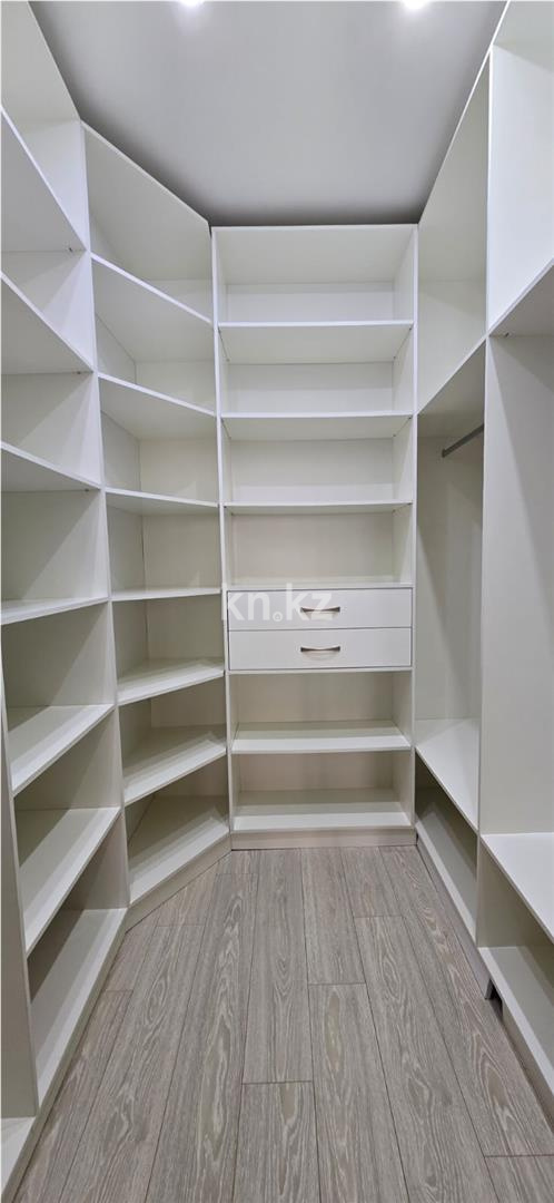Продажа 3-комнатной квартиры, 146 м² в Астане - фото 9