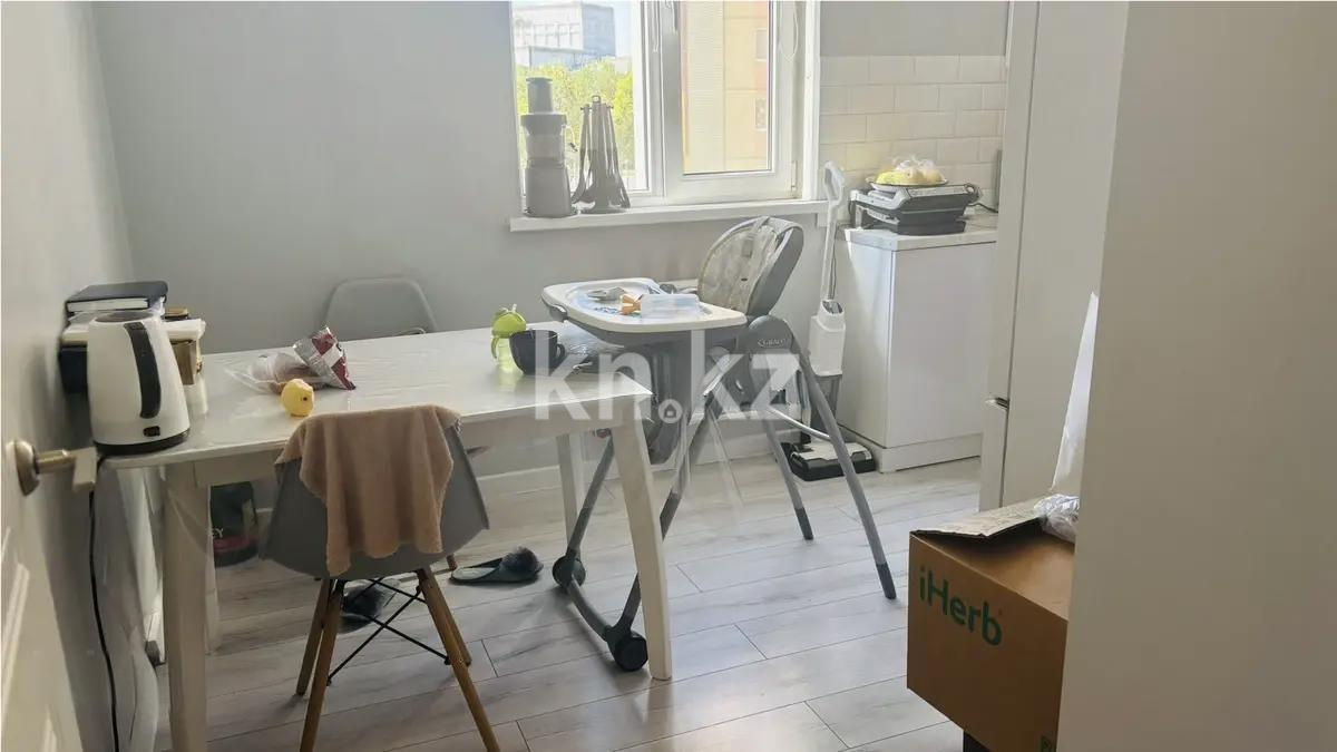 Продажа 1-комнатной квартиры, 37 м², ул. Байтерекова, дом  91 в Алматы - фото 2