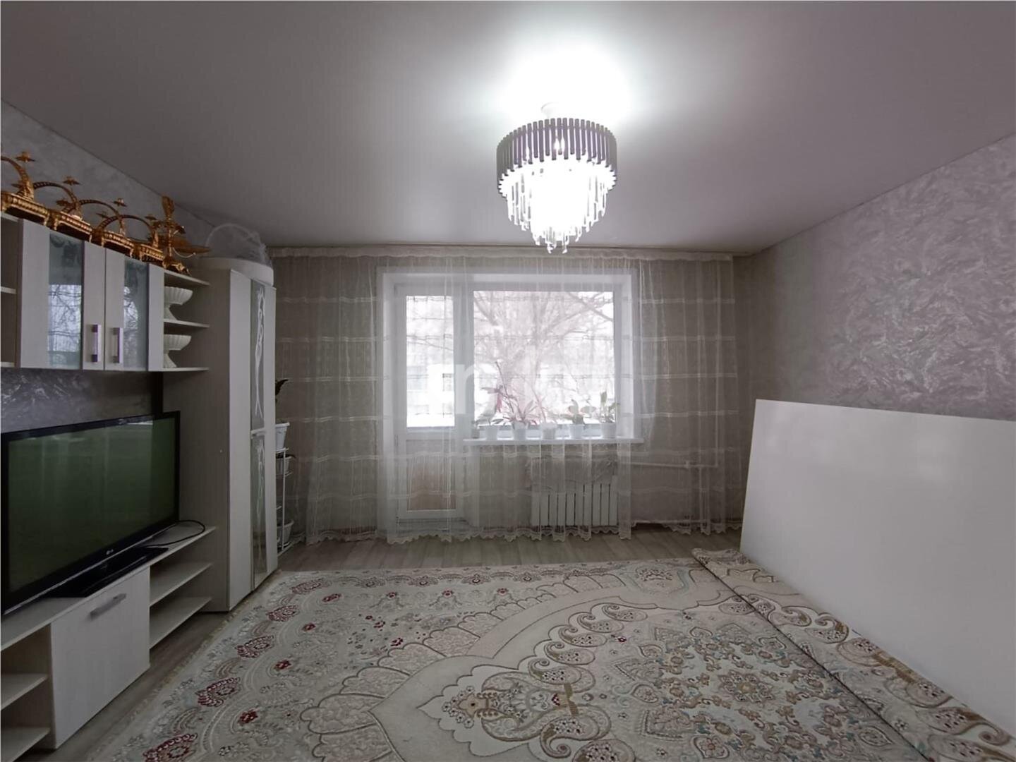 Продажа 4-комнатной квартиры, 77 м² в Караганде