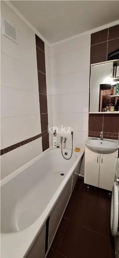 Продажа 2-комнатной квартиры, 57 м², мкр-н Мамыр-4, дом  297 в Алматы - фото 3