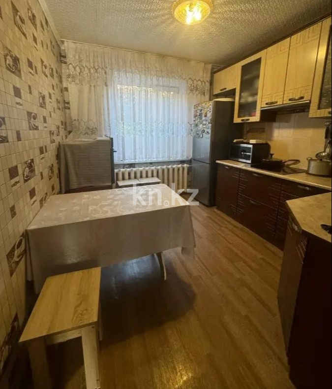 Продажа 3-комнатной квартиры, 64 м², мкр-н Гульдер-1, дом  4 в Караганде - фото 4