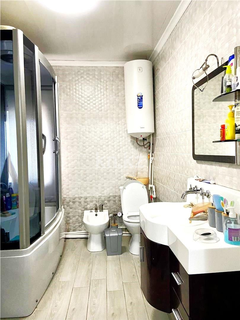 Продажа 5-комнатного дома, 220 м² в Караганде - фото 15