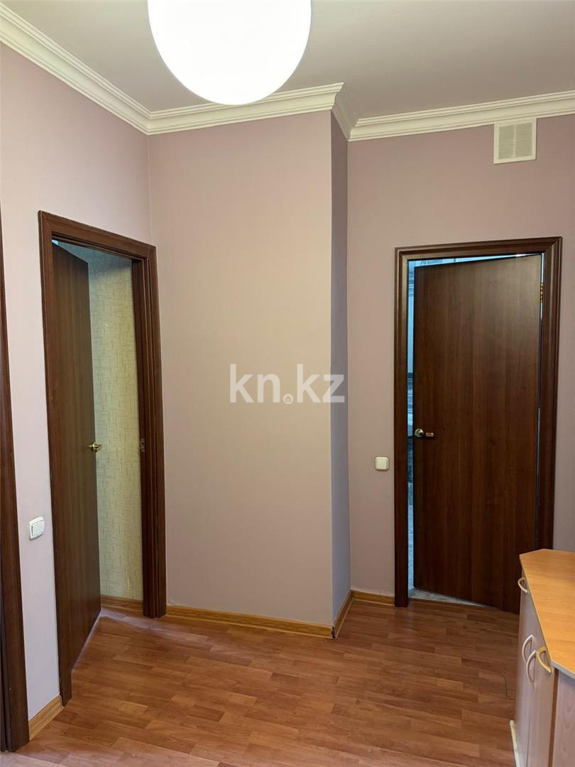 Продажа 3-комнатной квартиры, 65 м², ул. Чкалова в Караганде - фото 9