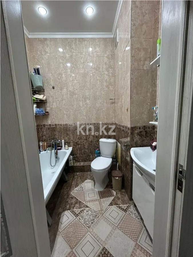 Продажа 2-комнатной квартиры, 52 м², ул. Варламова, дом  1/3а в Алматы - фото 3