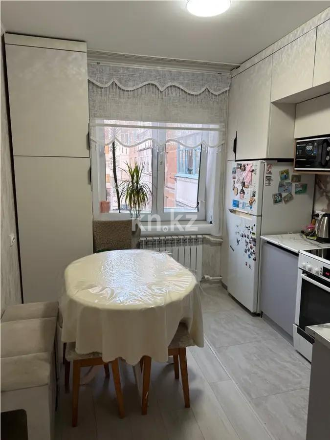 Продажа 3-комнатной квартиры, 65 м², мкр-н Восток-3, дом  16 в Караганде - фото 4