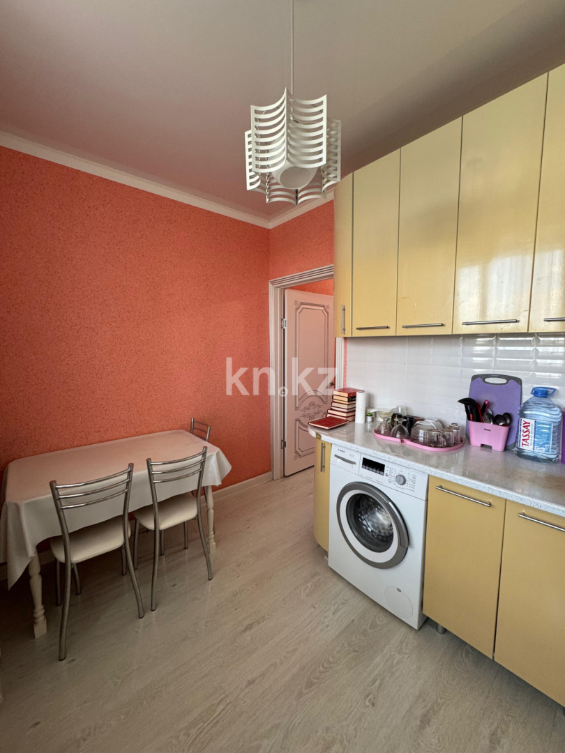 Продажа 2-комнатной квартиры, 56 м², ул. Сарыарка, дом  6 в Караганде - фото 10