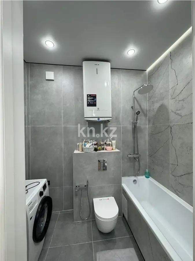 Продажа 2-комнатной квартиры, 68 м², 067 учетный квартал, дом  456/2 в Караганде - фото 4