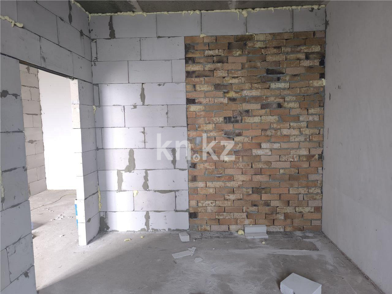 Продажа 3-комнатной квартиры, 58 м², ул. Дюсембекова, дом  34/2 в Караганде - фото 3