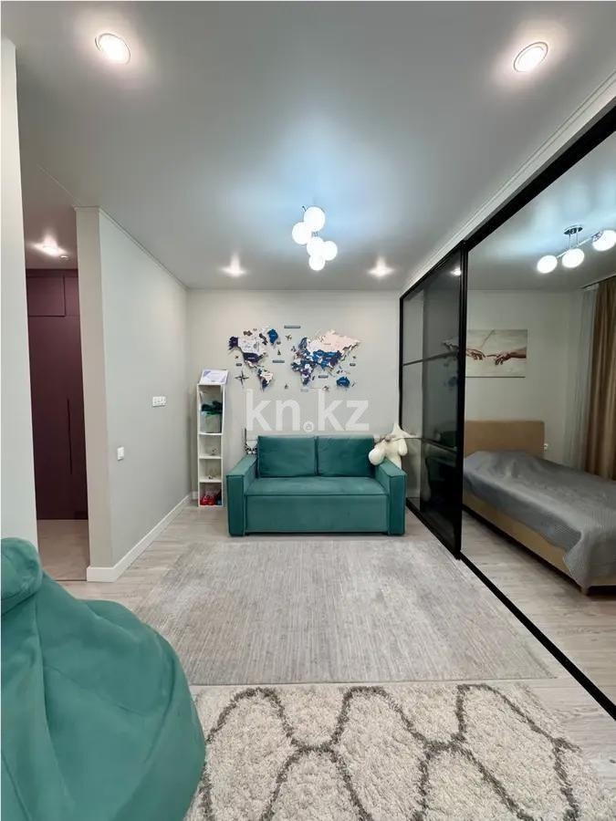 Продажа 1-комнатной квартиры, 40 м², ул. Нажимеденова, дом  31 в Астане