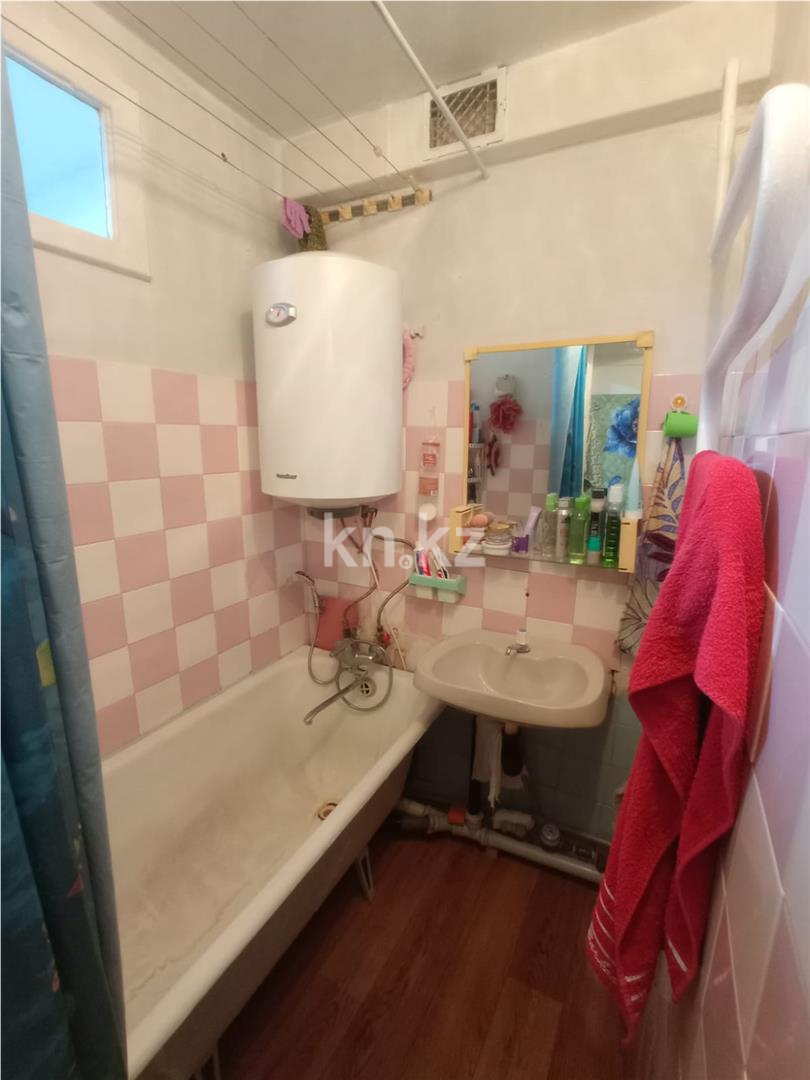 Продажа 2-комнатной квартиры, 47 м², мкр-н 23 в Караганде - фото 5