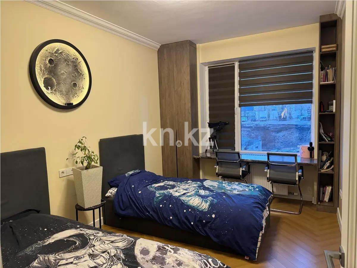 Продажа 4-комнатной квартиры, 123 м², ул. Сатпаева, дом  90/56 в Алматы - фото 4