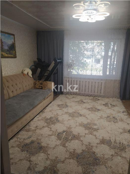 Продажа 4-комнатной квартиры, 85 м² в Шахтинске