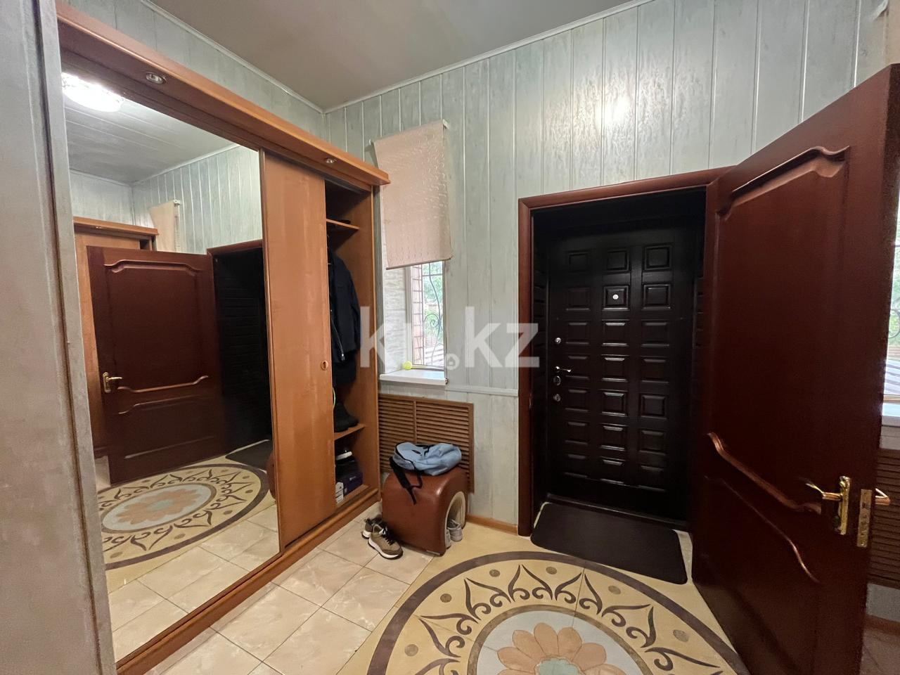 Продажа 7-комнатного дома, 470 м², ул. Университетская в Караганде - фото 7