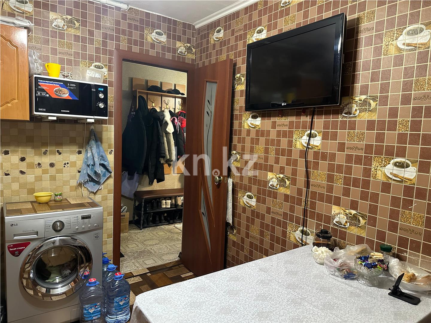 Продажа 3-комнатной квартиры, 63 м², ул. Муканова, дом  18 в Караганде - фото 9