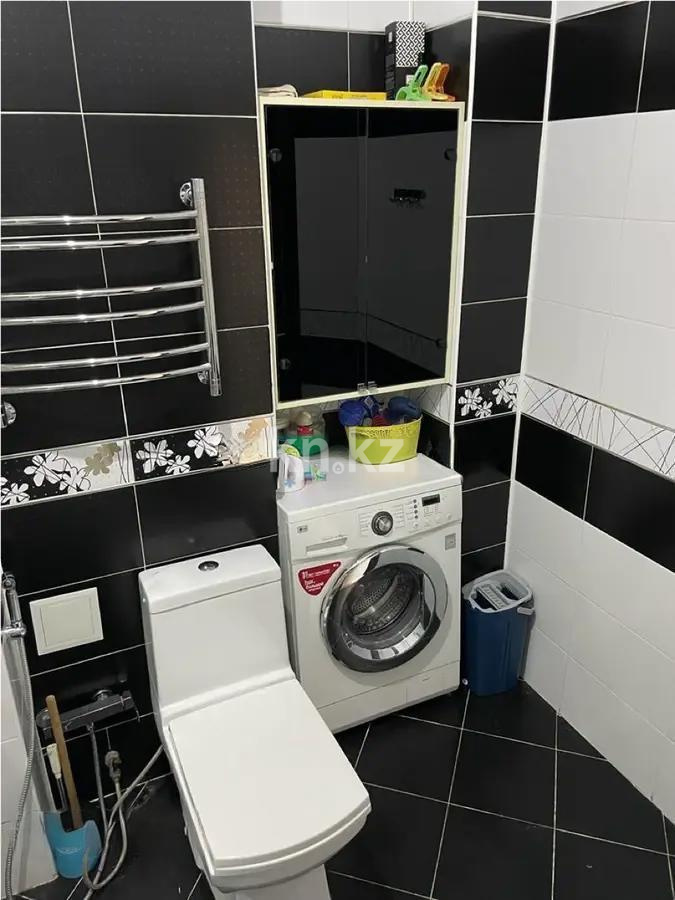 Продажа 2-комнатной квартиры, 65.3 м², пр. Абая, дом  150/230 в Алматы - фото 4