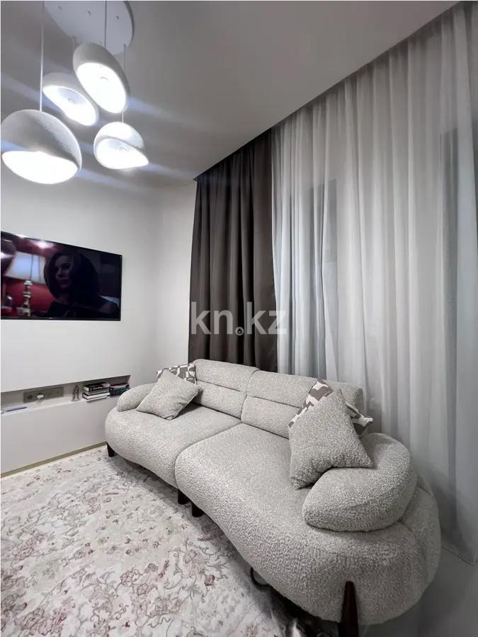 Продажа 4-комнатной квартиры, 130 м², ул. Салыкова, дом  40 в Алматы