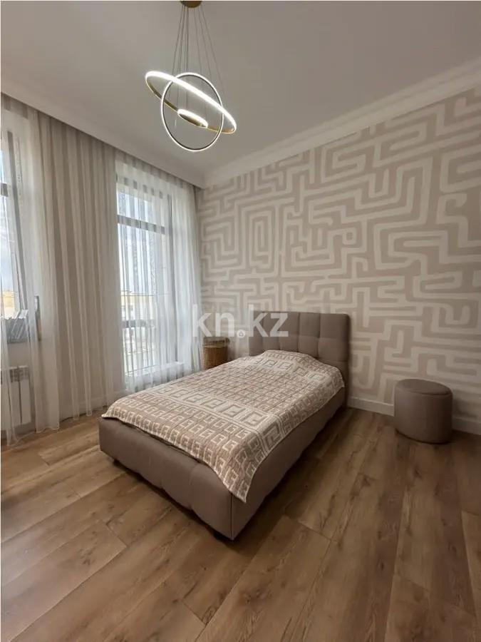 Продажа 4-комнатной квартиры, 130 м² в Астане - фото 3