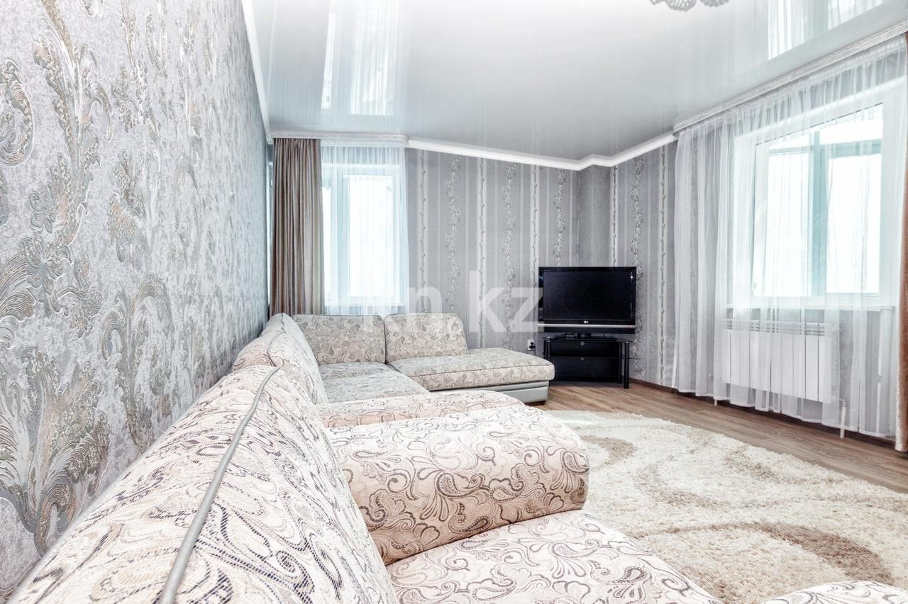 Аренда 3-комнатной квартиры посуточно, 117 м², ул. Сарайшык, дом  5г в Астане - фото 2