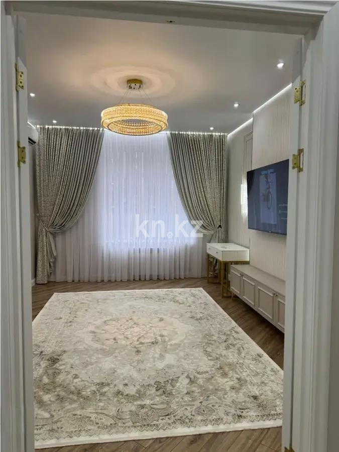 Продажа 3-комнатной квартиры, 87 м², ул. Букетова, дом  3/4 в Караганде