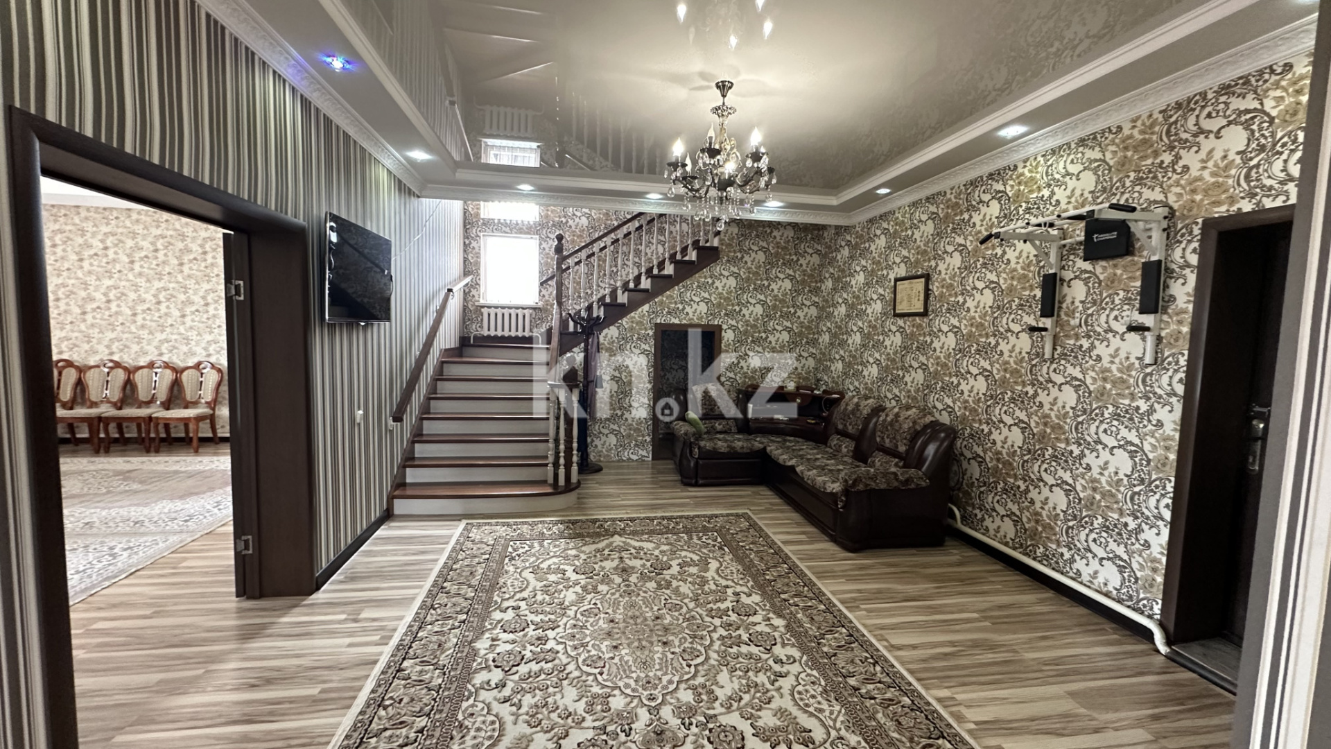 Продажа 5-комнатного дома, 288 м², Атамура в Астане