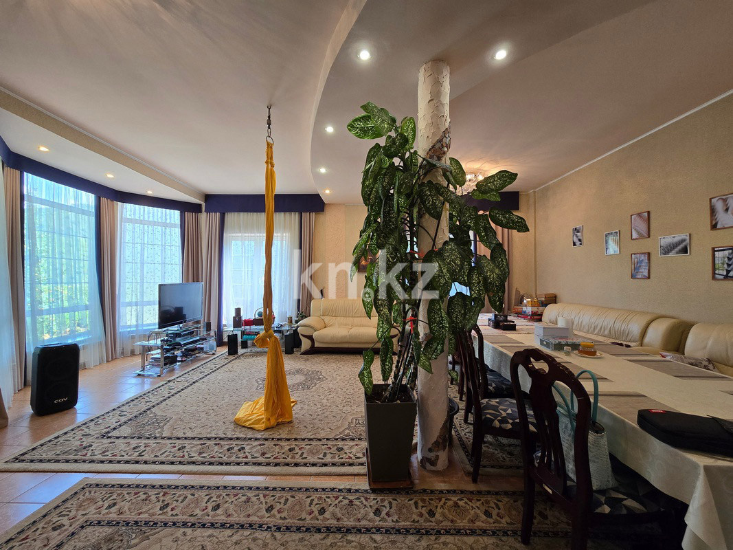 Продажа 5-комнатного дома, 209 м², ул. Ладушкина, дом  173 в Алматы - фото 20