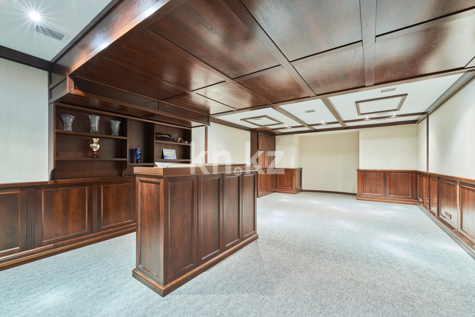 Продажа 10-комнатного дома, 805 м², ул. Ладушкина, дом  120/27 в Алматы - фото 33