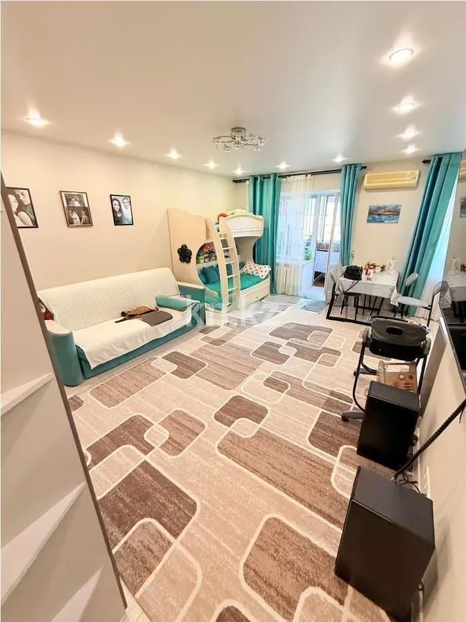 Продажа 1-комнатной квартиры, 38 м² в Астане