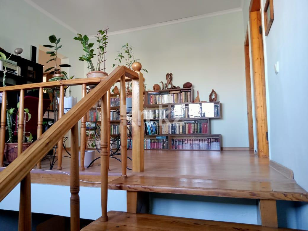 Продажа 5-комнатного дома, 274.6 м², ул. Доскея в Караганде - фото 11