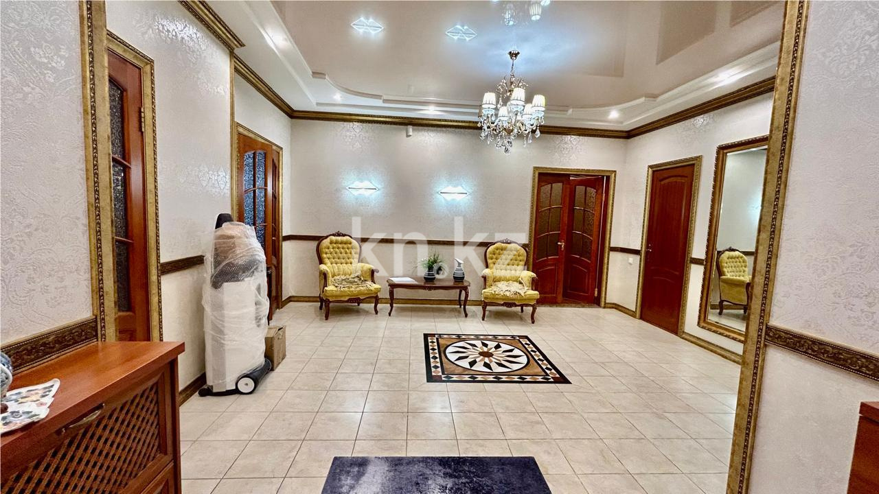 Продажа 4-комнатной квартиры, 181.8 м², ул. Кенесары в Астане - фото 16