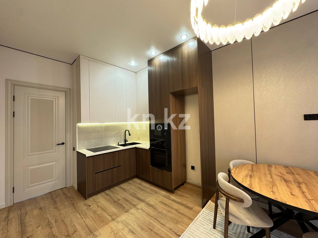 Продажа 3-комнатной квартиры, 66.4 м² в Астане - фото 2