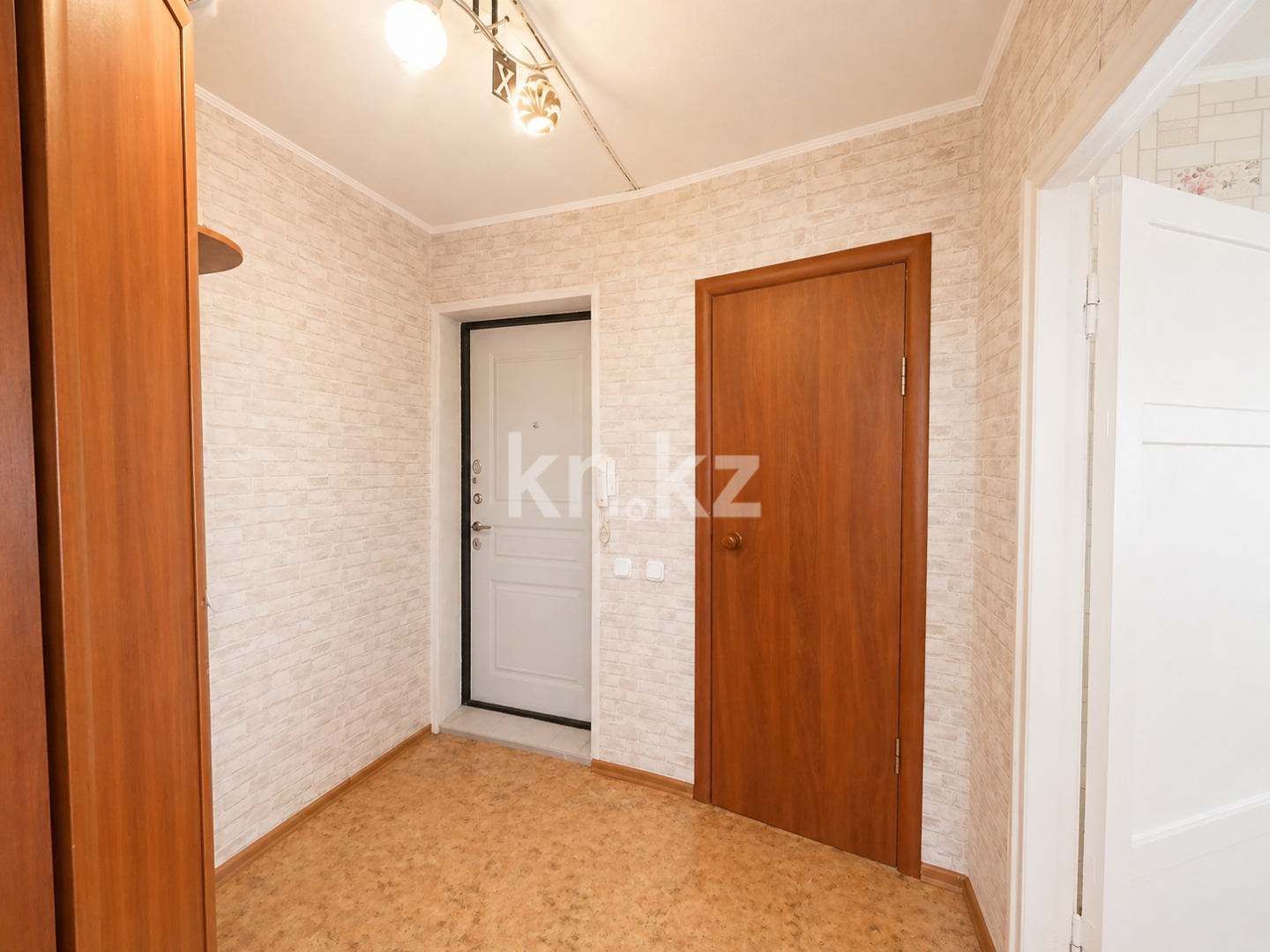 Продажа 3-комнатной квартиры, 61 м² в Караганде - фото 8
