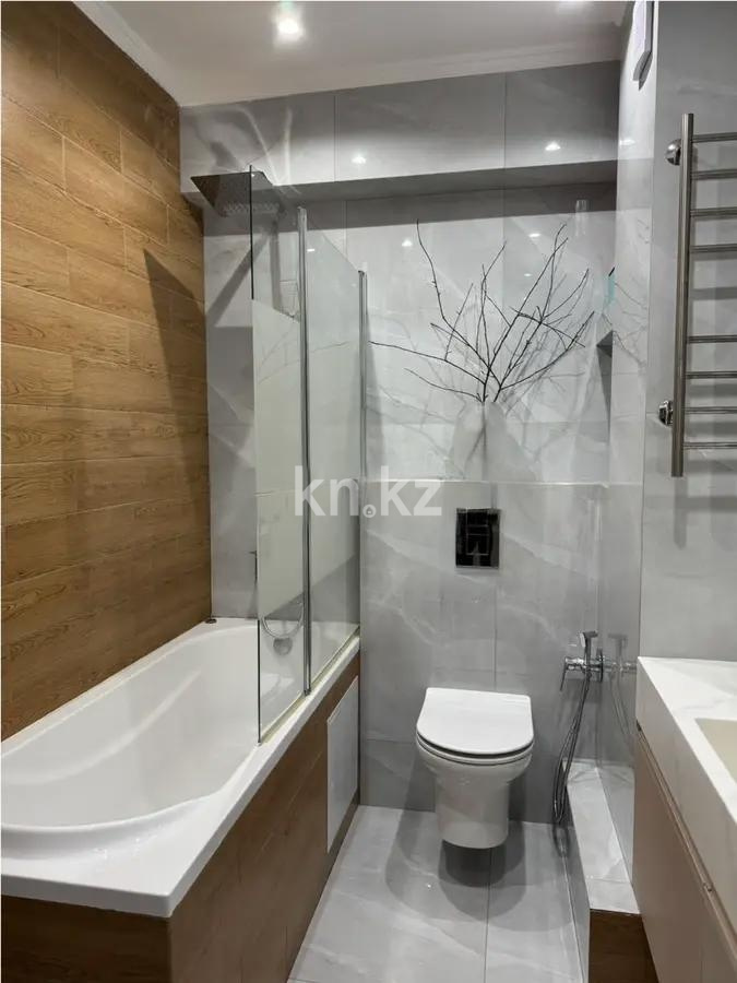 Продажа 2-комнатной квартиры, 71.4 м² в Алматы - фото 4