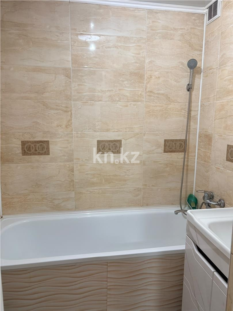 Продажа 3-комнатной квартиры, 67 м² в Караганде - фото 19