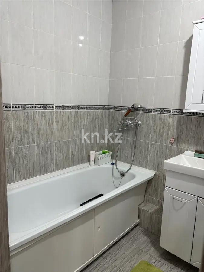 Продажа 2-комнатной квартиры, 54 м², ул. Байтерекова, дом  83 в Алматы - фото 4