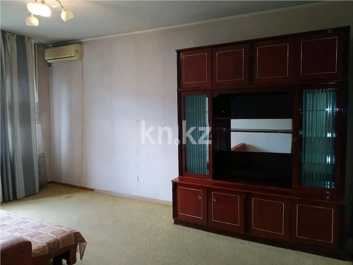 Продажа 1-комнатной квартиры, 40 м², мкр-н Аксай-4, дом  6 в Алматы