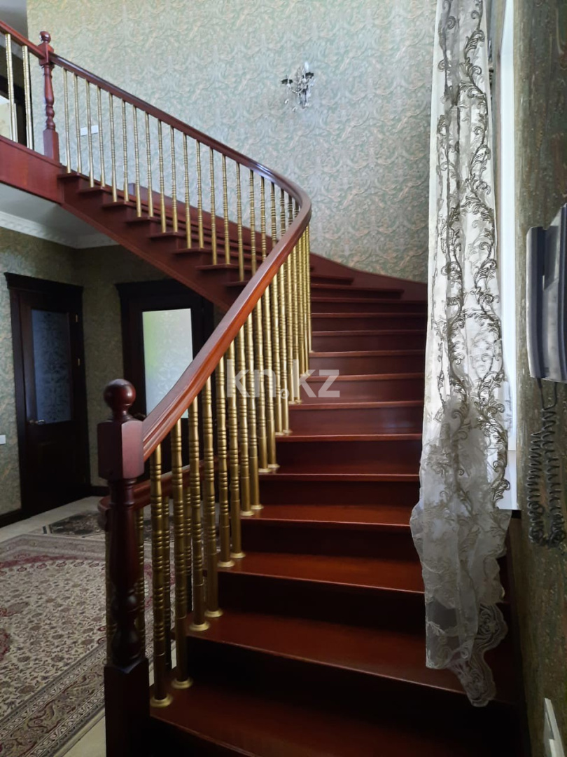 Продажа 7-комнатного дома, 410 м², ул. Сералина, дом  33 в Алматы - фото 2